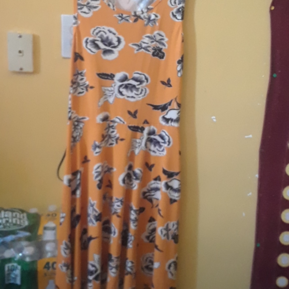 Orange sumner Dress with floral print
